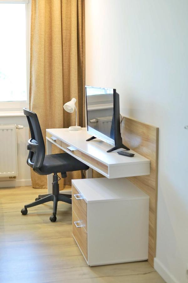 Capital Towers - Apartament Green Z Widokiem Na Rzeke Rzeszów Eksteriør billede