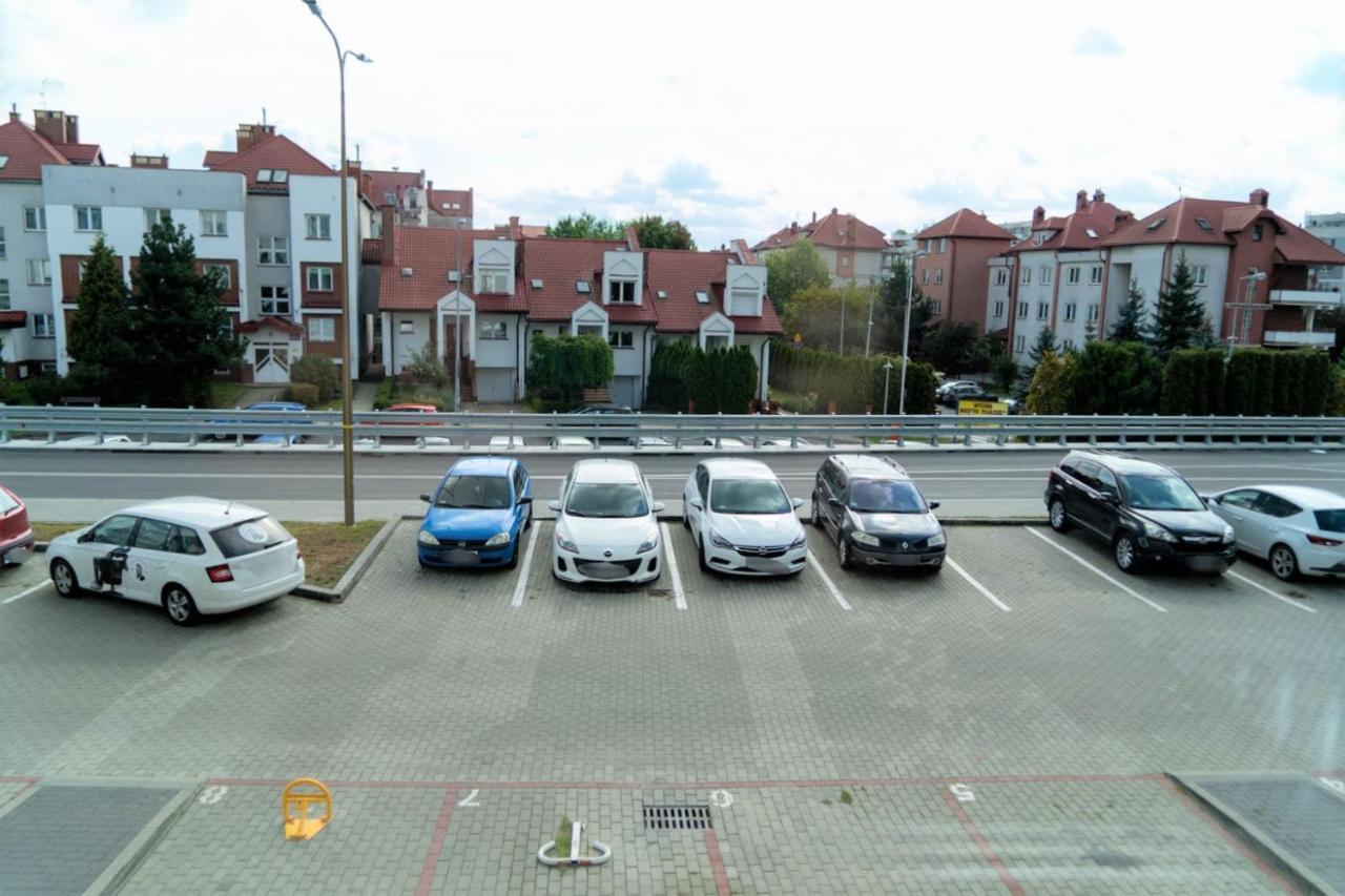 Capital Towers - Apartament Green Z Widokiem Na Rzeke Rzeszów Eksteriør billede