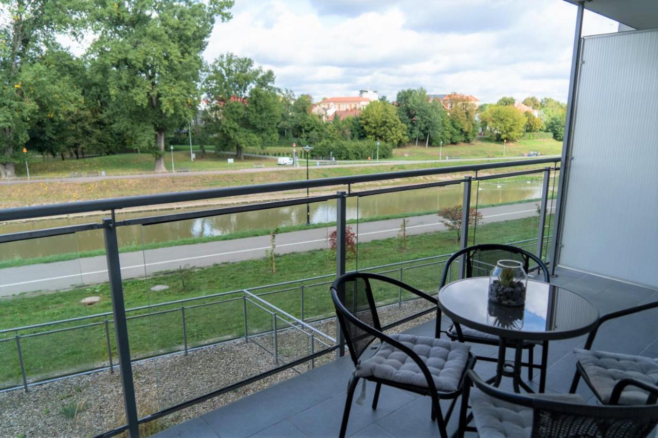 Capital Towers - Apartament Green Z Widokiem Na Rzeke Rzeszów Eksteriør billede